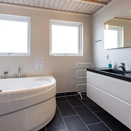 6 Person In Hirtshals-by Traum *